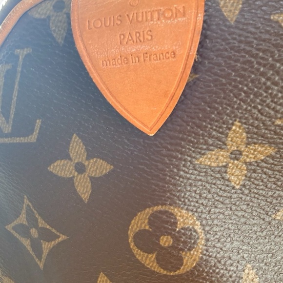 Louis Vuitton Limited Edition Speedy 30 Monogram V – 2015 - Picture 13 of 15